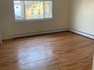 28 Patterson St FLOOR 2, Harrison, NJ 07029