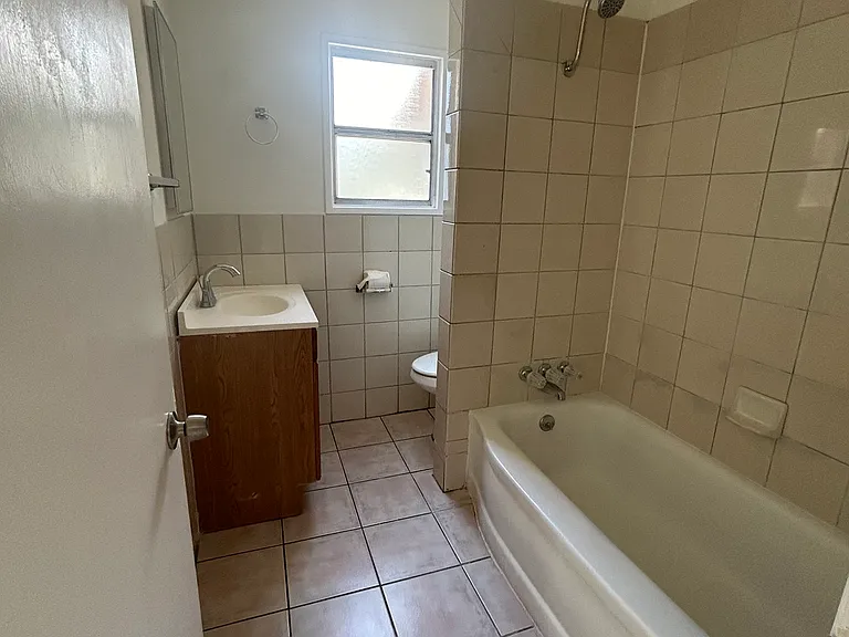 9227 Mallison Ave #1/2 — Photo 5