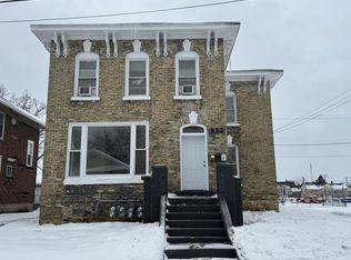 932 Peck AVENUE, Racine, WI 53404