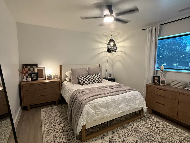 1705 E Woodbridge Dr #16 — Photo 8