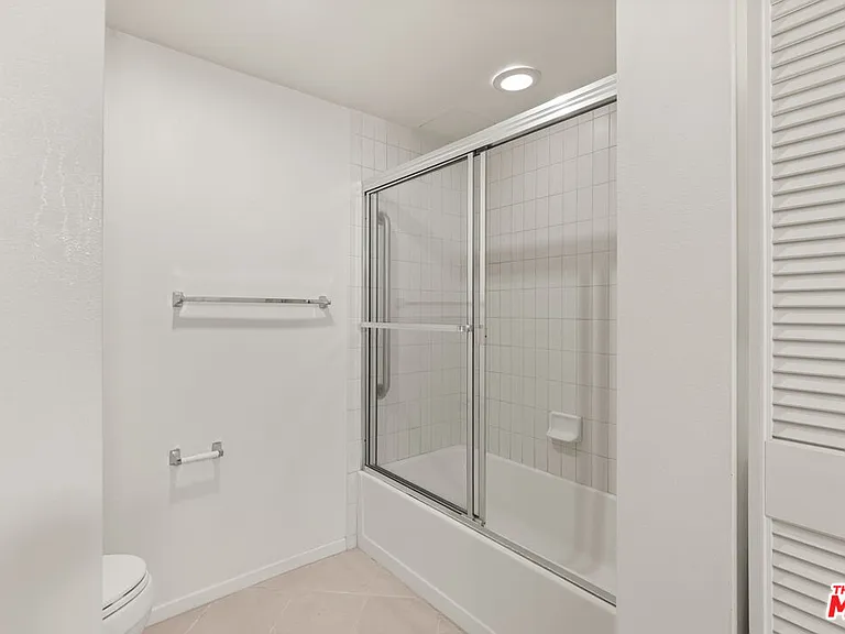 267 S San Pedro St #213 — Photo 22