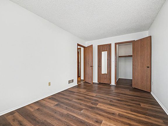 4th image of 5747 Otter View Trl