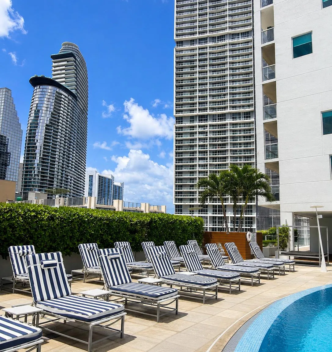 2 bed, 1123 sqft, $4,750 — Photo 1