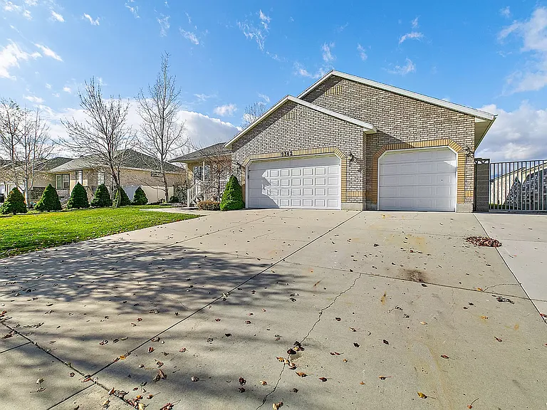 9362 S Wild Clover Ln — Photo 2