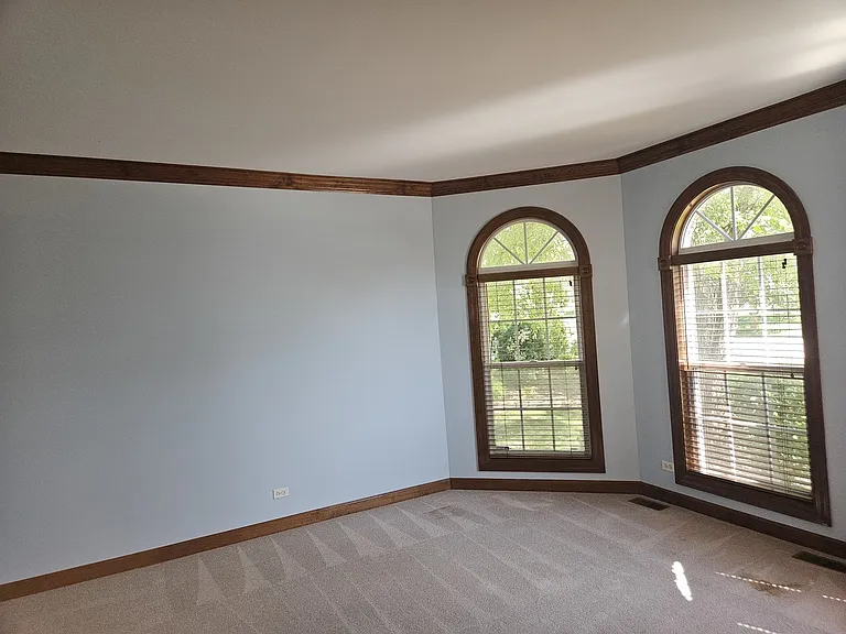 733 Woodbury Ct — Photo 8