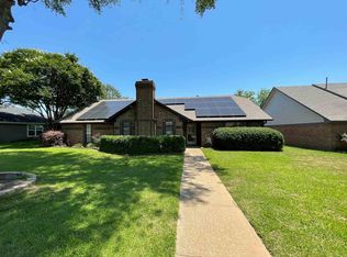 520 Bunker St, Paris, TX 75460
