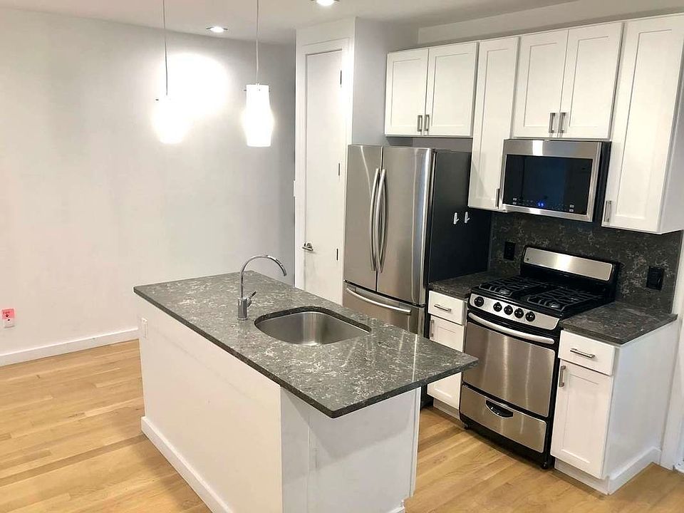1st image of 22-11 Steinway St #2RR