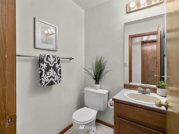 3rd image of 31427 47th Ave S