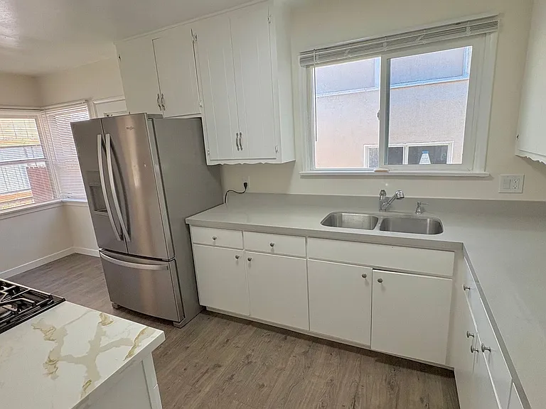 4134 1/2-3/4 Manhattan Beach Blvd — Photo 3