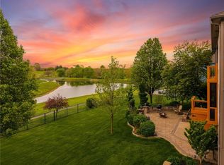 8045 NW Emerald Ct, Kansas City, MO 64152