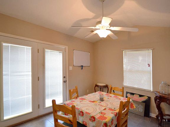 5th image of 4016 Gumwood Ln