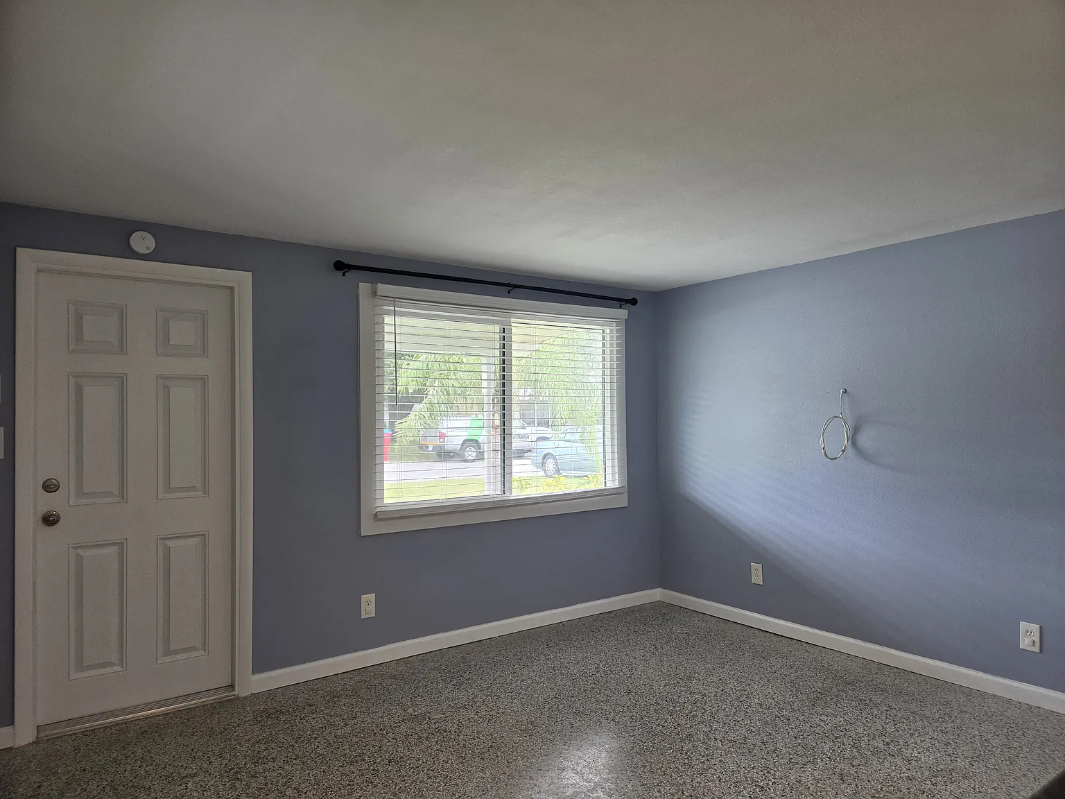 2 bed, 594 sqft, $1,750 — Photo 4