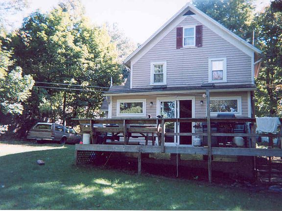 3rd image of Charles St