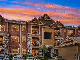 9962 W Victoria Pl, Littleton, CO
