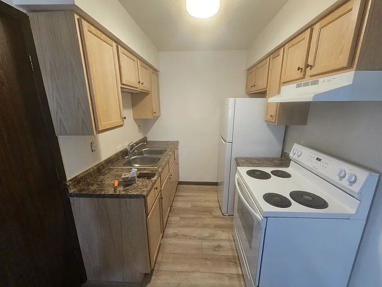 425 S Thayer Ave #101 — Photo 4