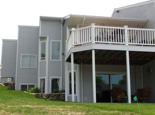 15525 Harbor Dr UNIT 5, Spirit Lake, IA 51360