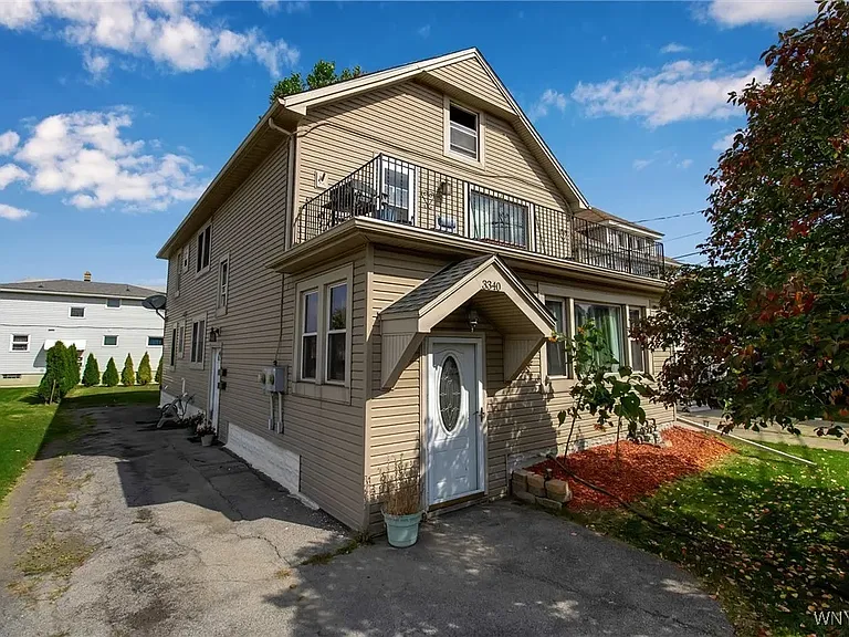 3340 Genesee St — Photo 5