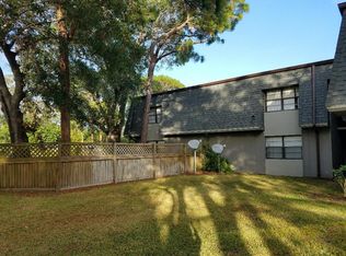 2517 S 17th St APT 208, Fort Pierce, FL 34950