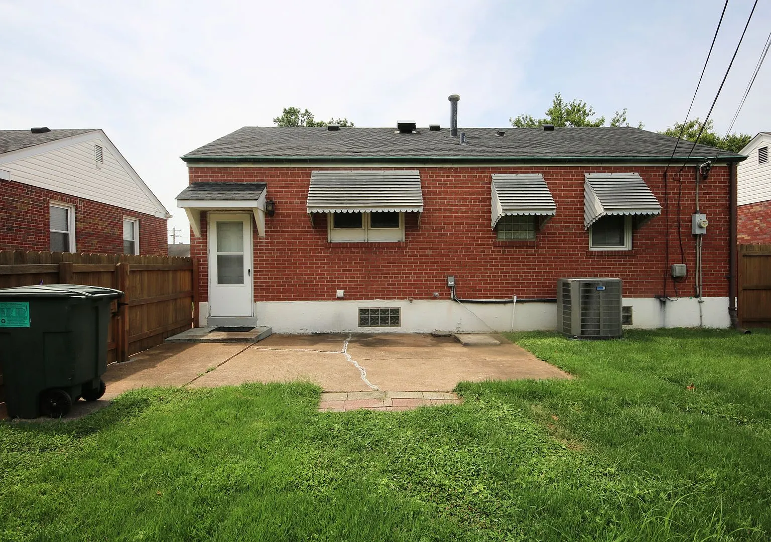 Beautiful 2 Bed/2 Bath Home for Rent — Photo 4