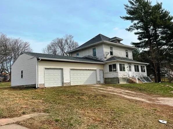 100 W 2nd St, Casey, IA 50048