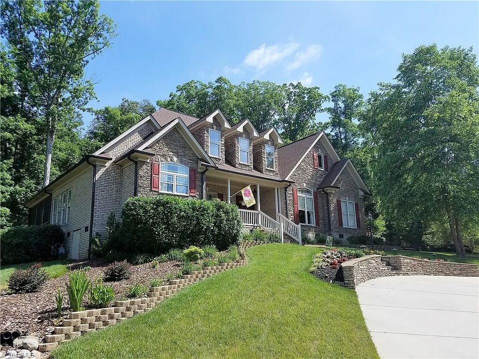 1st image of 499 Bermuda Dr