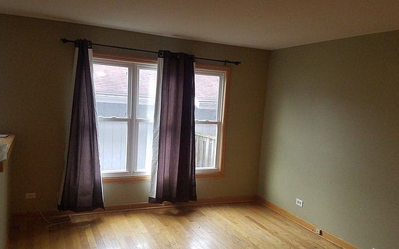 3rd image of 197 Oakwood Ln