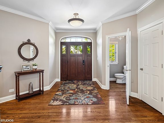 2nd image of 956 Winslow Cir