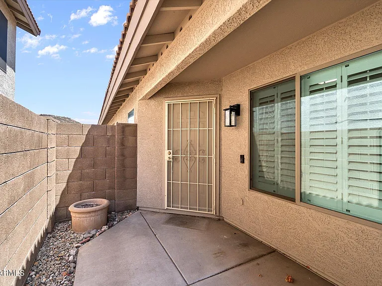 2212 E Vista Bonita Dr — Photo 23
