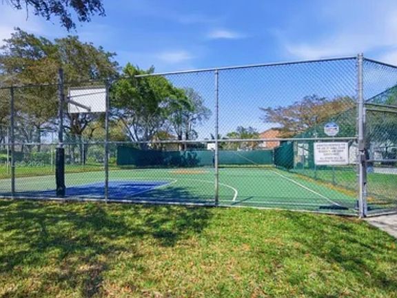 4th image of 11013 SW 113th Pl