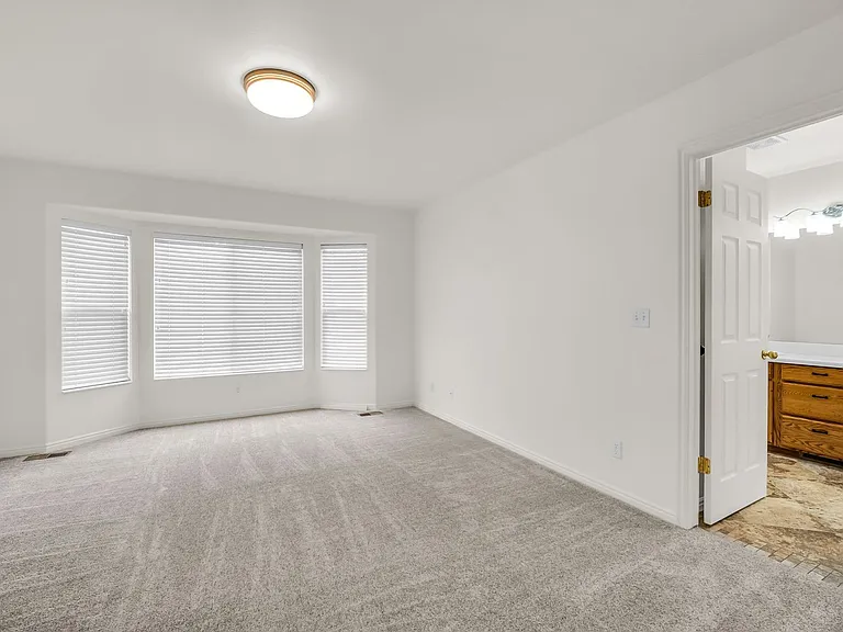 1429 W Flint Meadow Dr — Photo 11