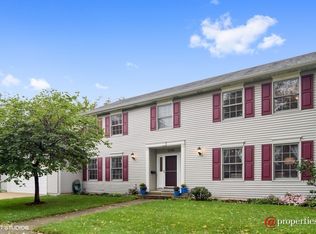 485 W Utley Rd, Elmhurst, IL 60126