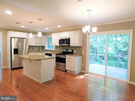 4th image of 9291 River Vista Dr