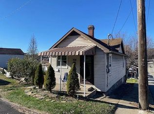 906 Harrison Ave, Jeannette, PA 15644