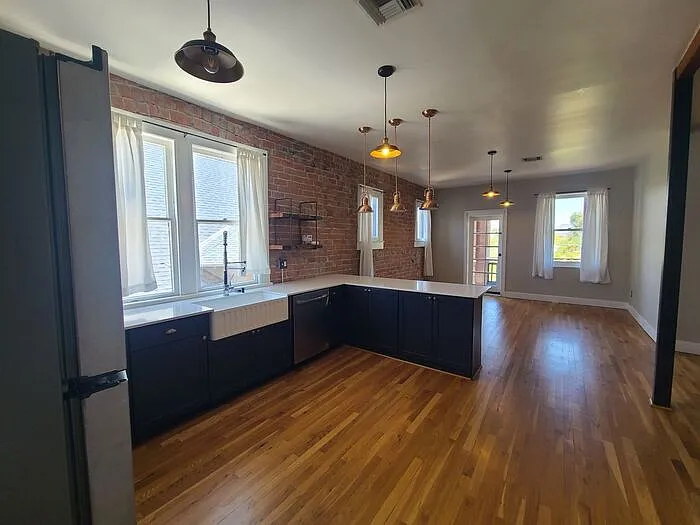 710 N 6th Ave #3 — Photo 6