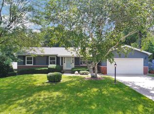 8106 N Blackbridge Rd, Edwards, IL 61528