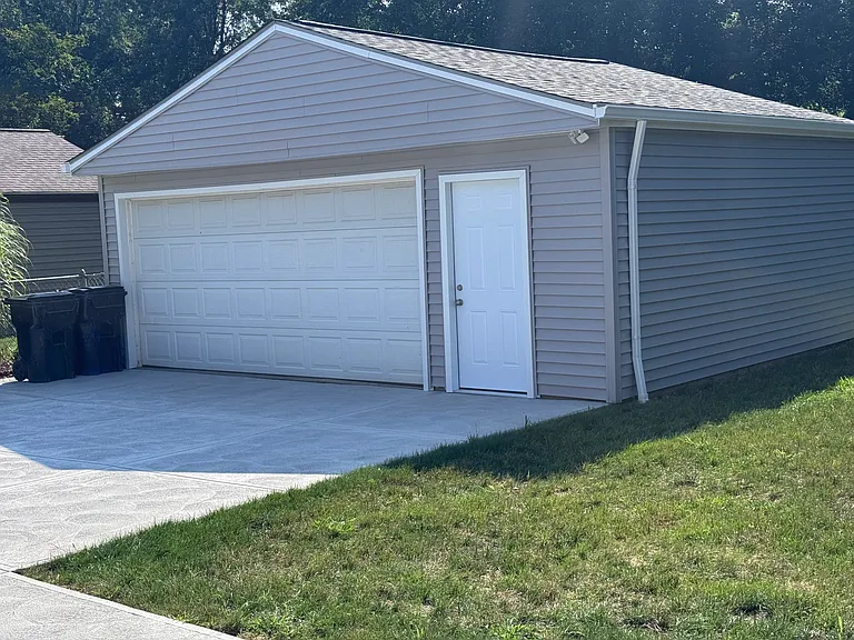 6831 Franke Rd — Photo 20