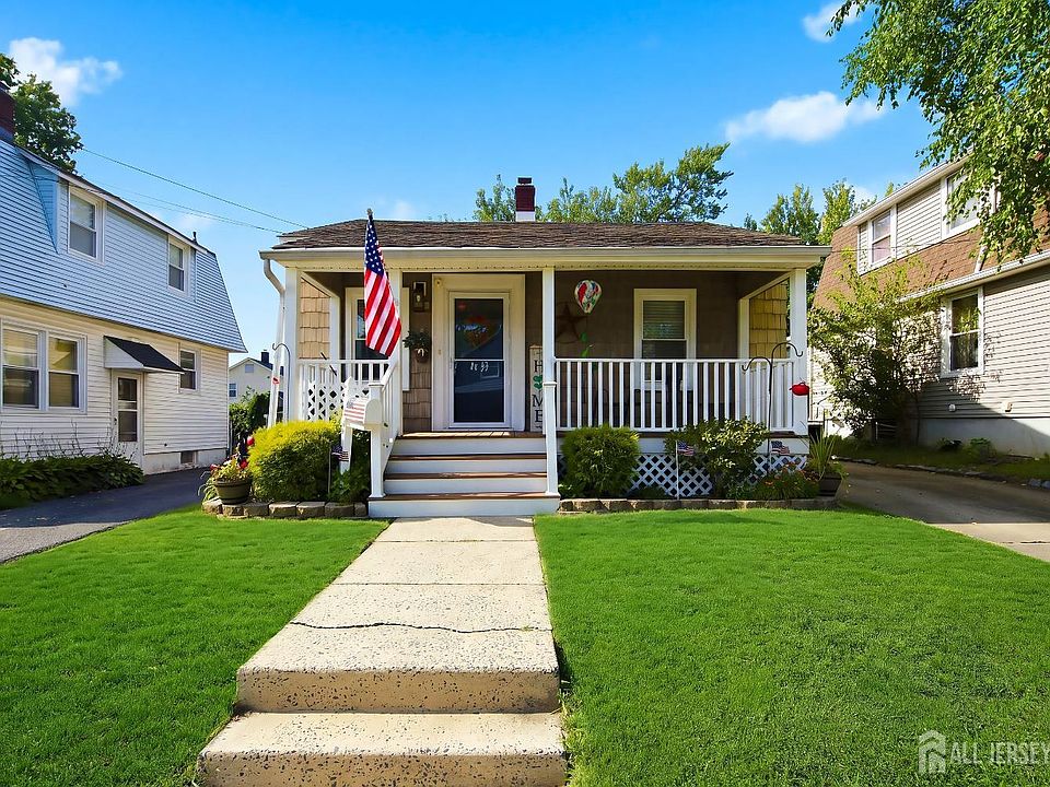 1st image of 33 Pershing Ave