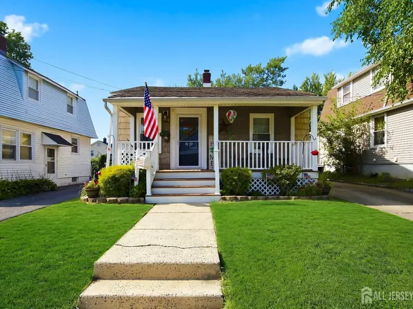 33 Pershing Ave, Milltown, NJ 08850
