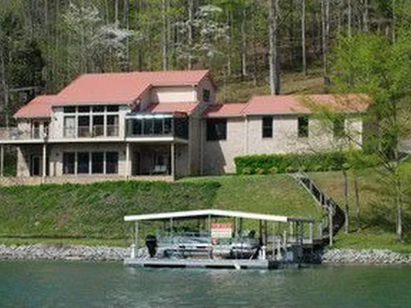 290 Jack Silvertooth Pl, Lynchburg, TN 37352