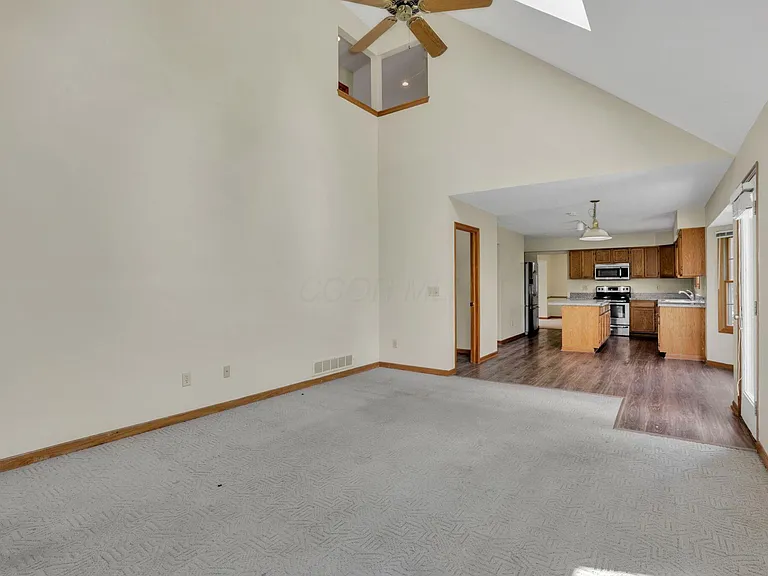 7641 Finbarr Ct — Photo 15