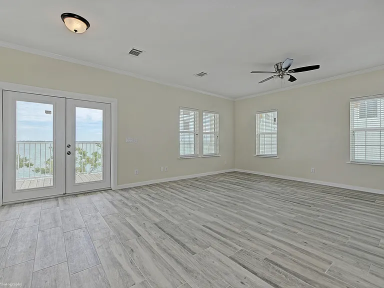 21 E Circle Dr #B — Photo 5