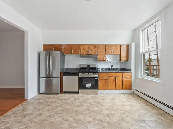 3805 Palisade Avenue image 1 of 22