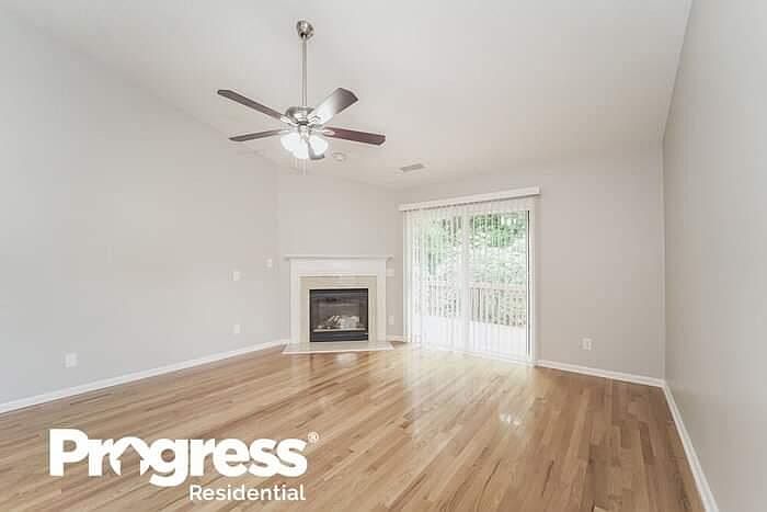 1st image of 8500 Farnsworth Ln