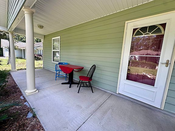 4th image of 15 Eastgate Way