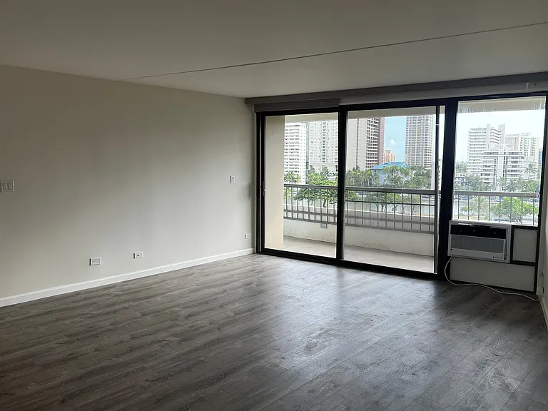 2333 Kapiolani Blvd #814 — Photo 4