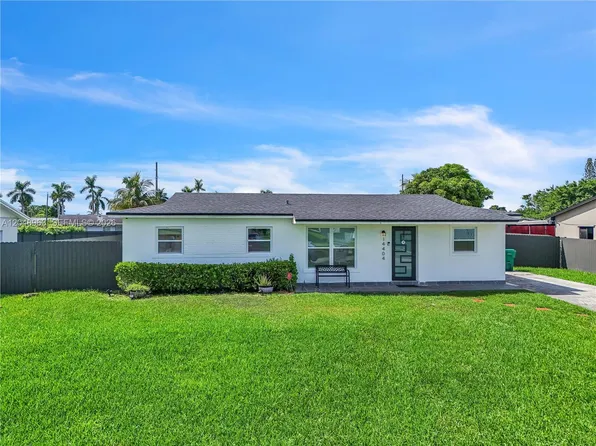 14404 SW 105th Ct, Miami, FL 33176