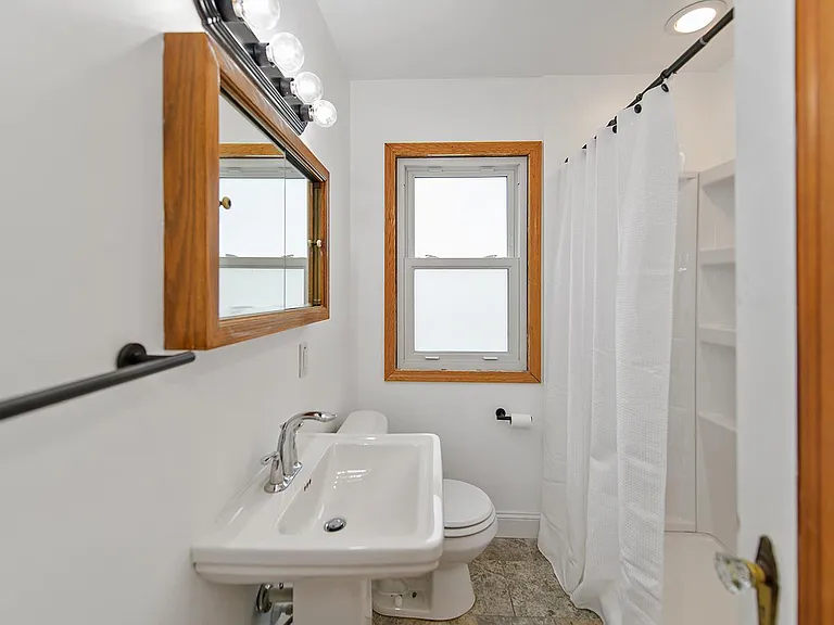 5116 Mason St — Photo 10