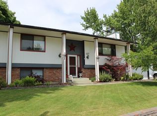 422 W Ivanhoe Rd, Spokane, WA 99218