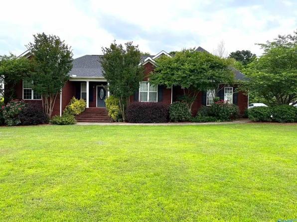 1909 N Carlisle St, Albertville, AL 35951