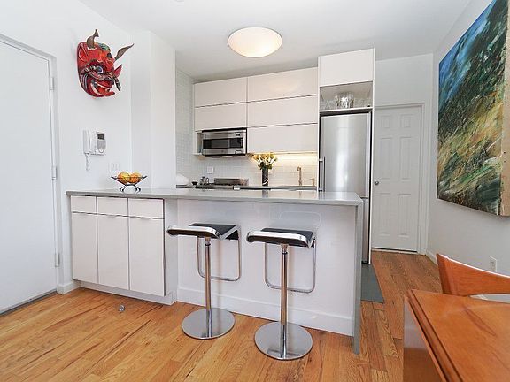 4th image of 42 W 120th St #Phc